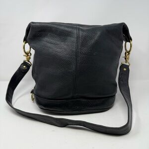 Delfino Women's Bucket‎ Bag Navy blue leather Purse Handbag Zip Top Crossbody